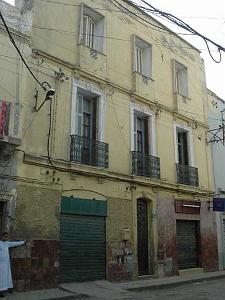 01 6 rue deligny st antoine a